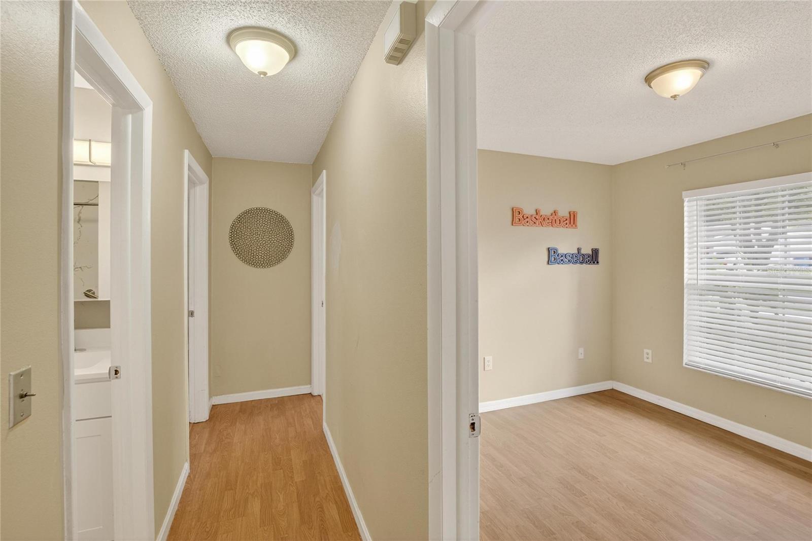 LAZY LANE ESTATES - Residential