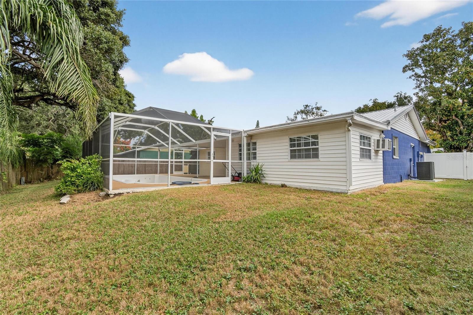 LAZY LANE ESTATES - Residential