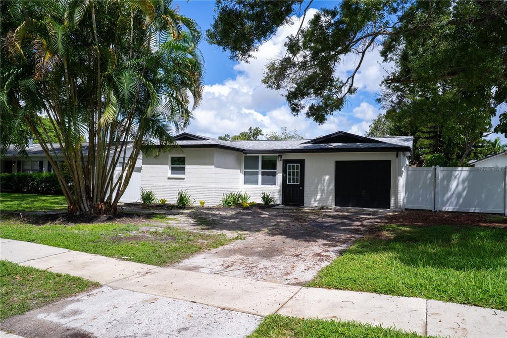 Photo of 9111 109th Avenue, Seminole, FL 33777 (MLS # TB8546259)
