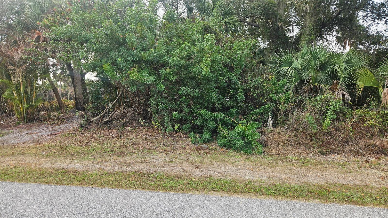 PORT CHARLOTTE SUB 32 - Land