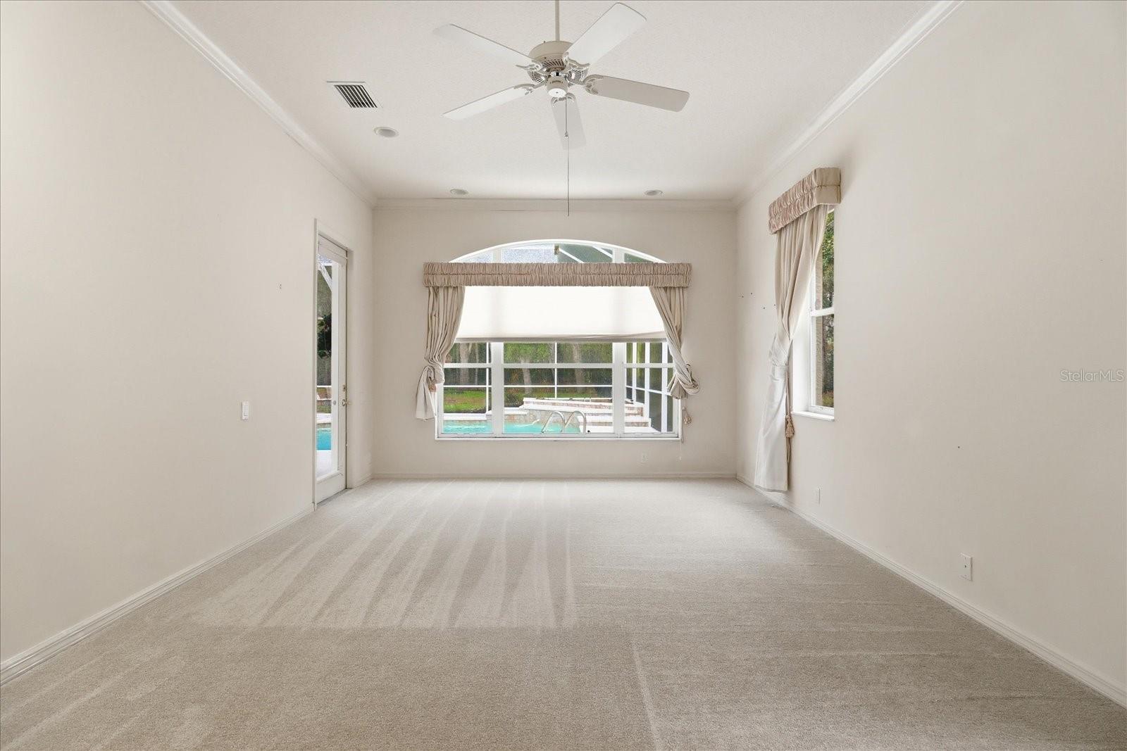 HAMPTON HILLS - Residential