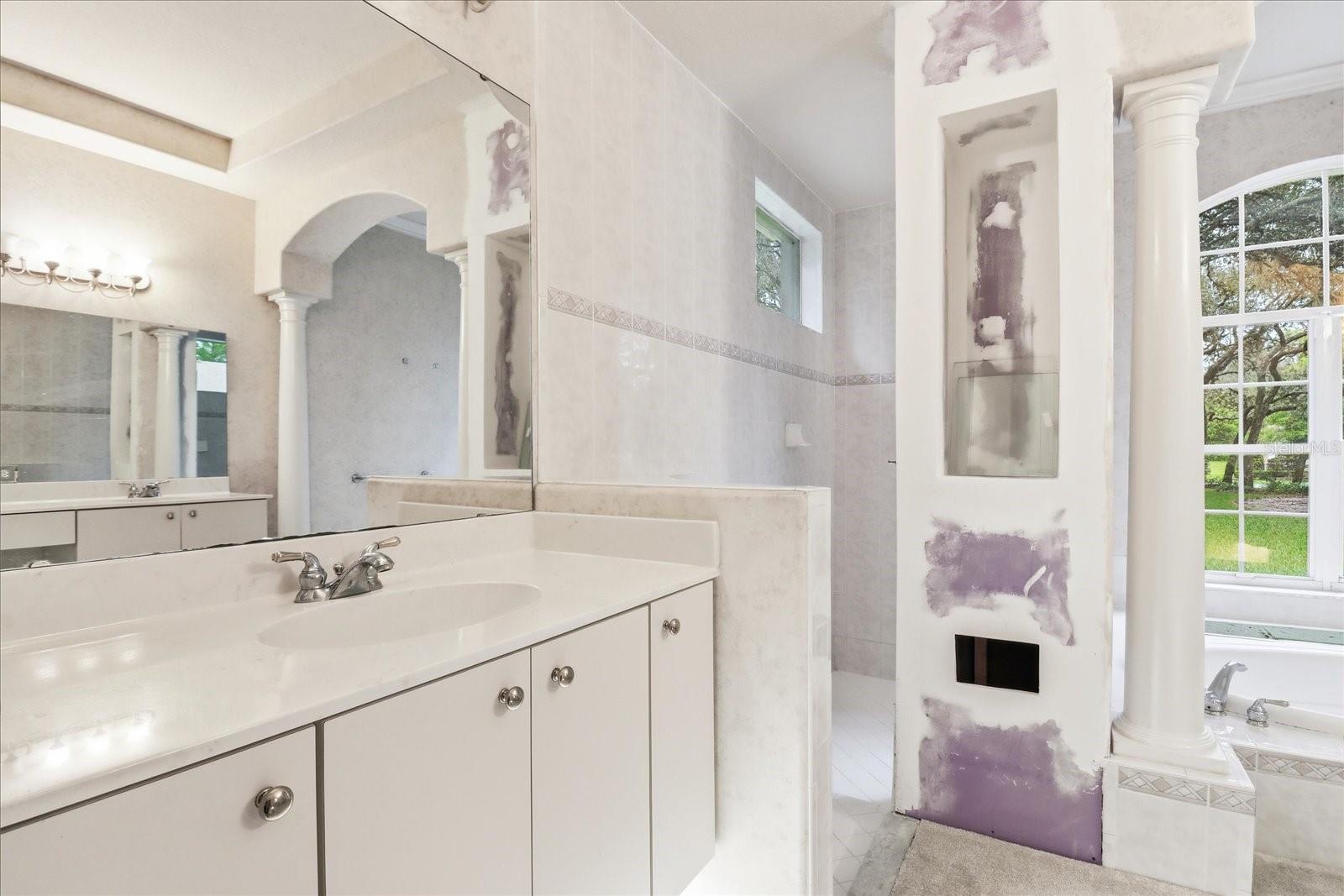 HAMPTON HILLS - Residential