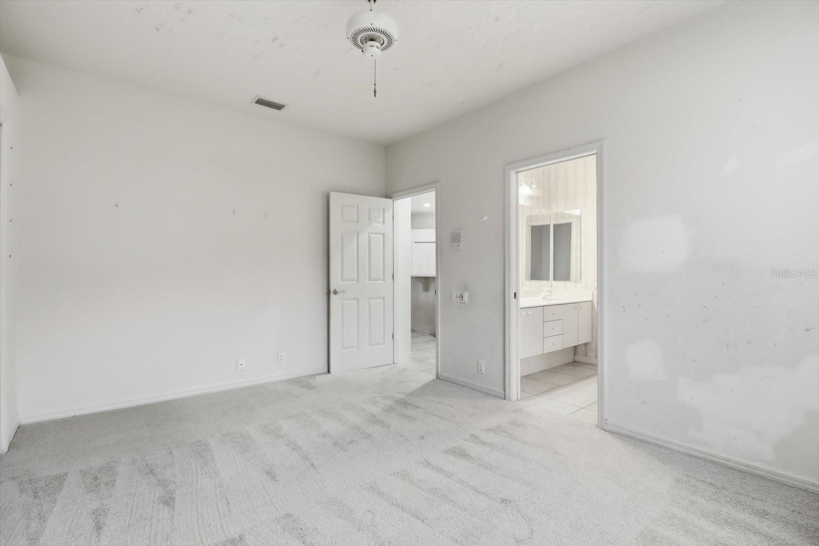 HAMPTON HILLS - Residential