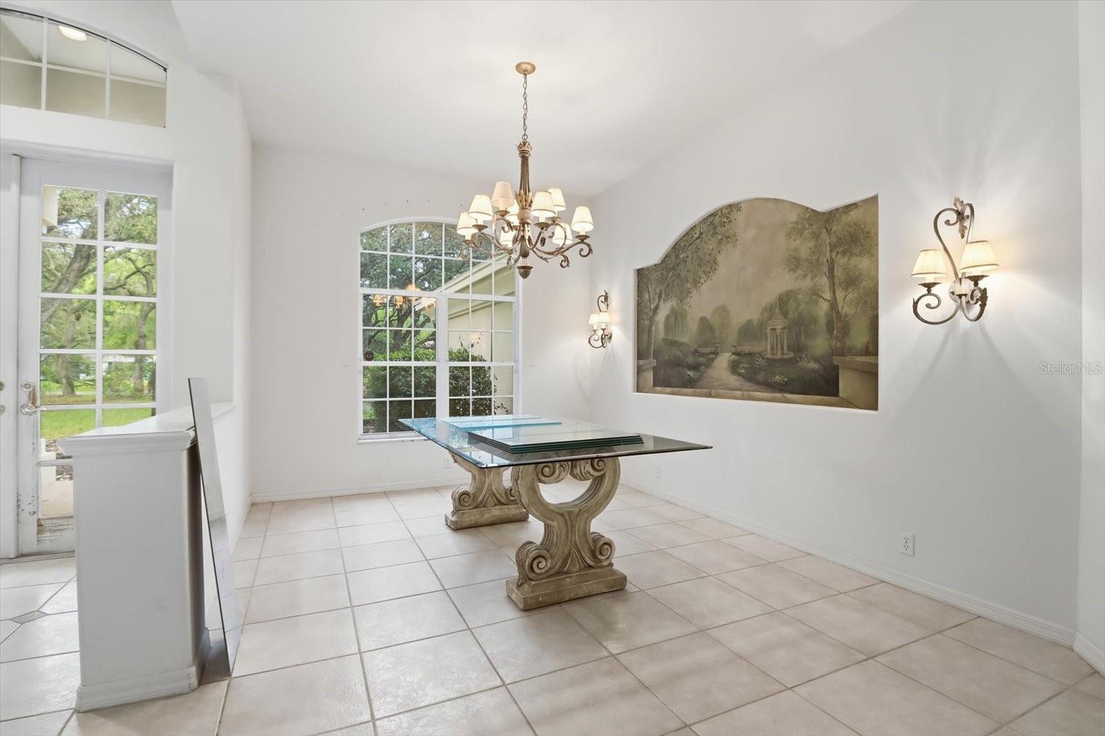 HAMPTON HILLS - Residential