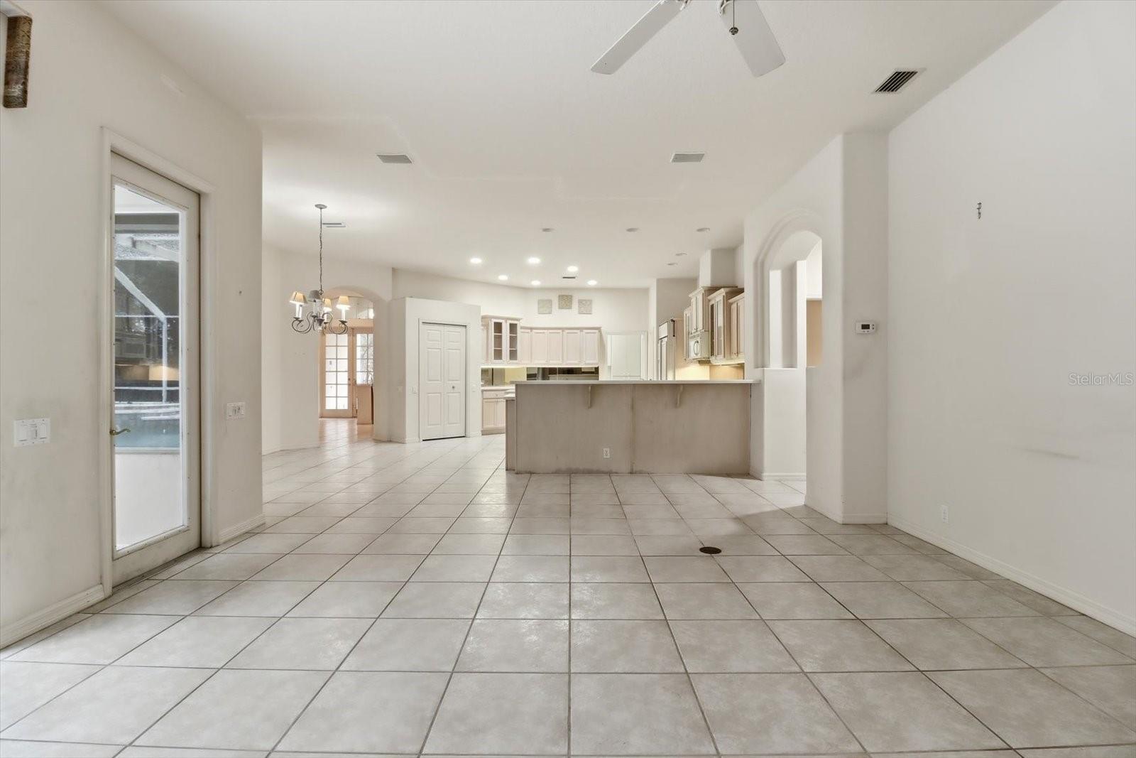 HAMPTON HILLS - Residential