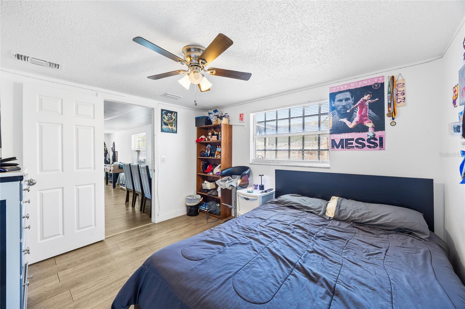 CAYMAN PARK - Residential Income