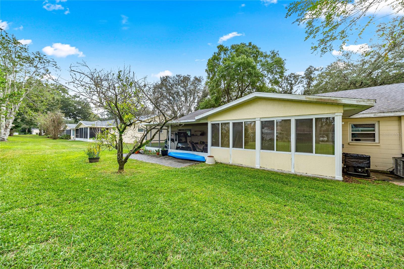 CIRCLE SQUARE WOODS - Residential