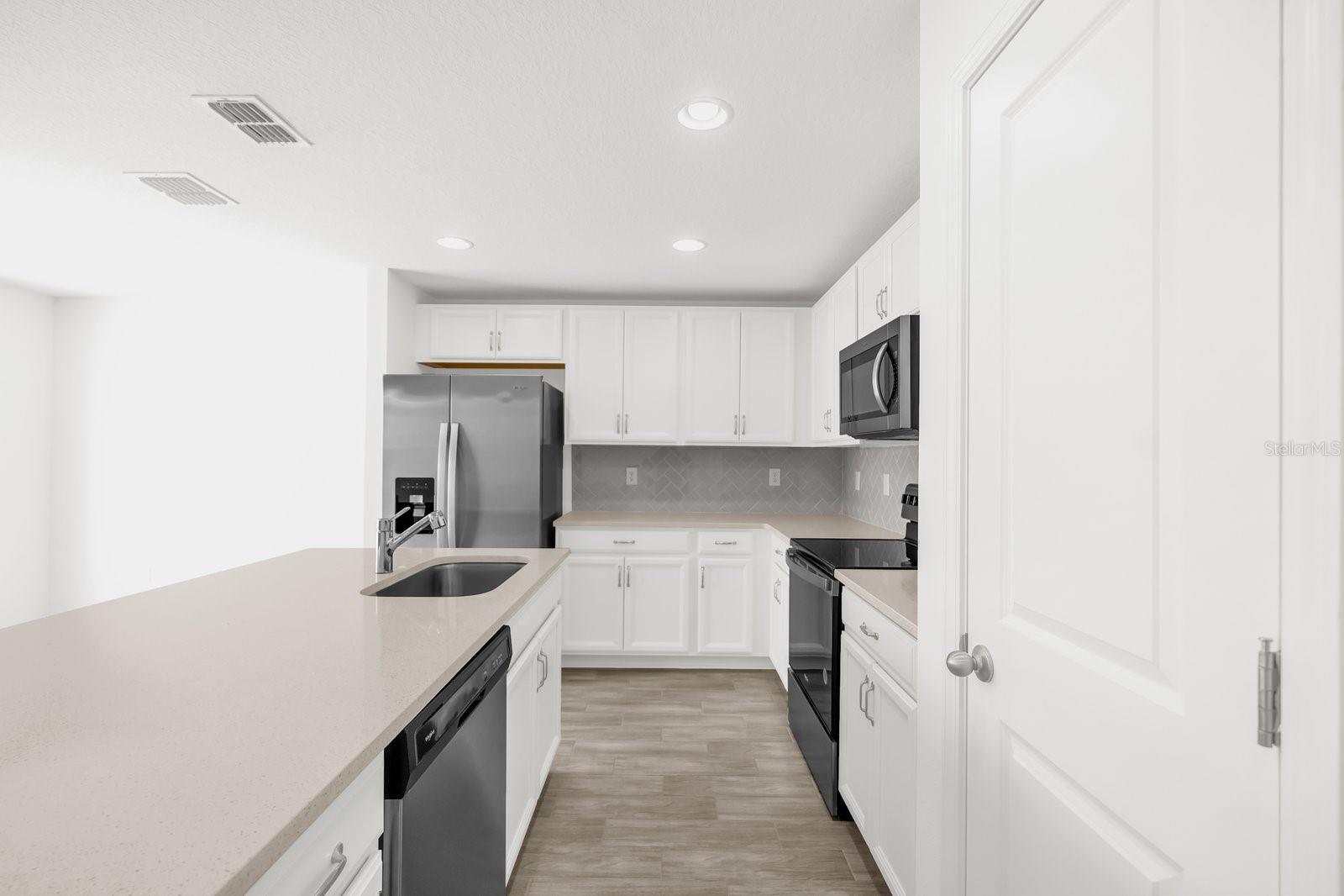 CYPRESS PARK ESTATES - Residential Lease