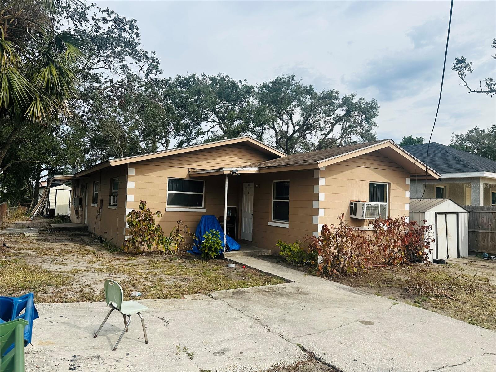 CAMPBELL & HENRY SUB - Residential Income