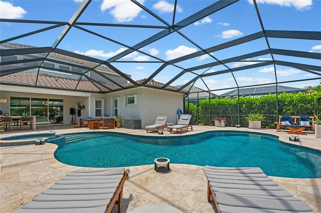 Photo of 2570 Wild Cherry Path, Sarasota, FL 34240 (MLS # A4694710)