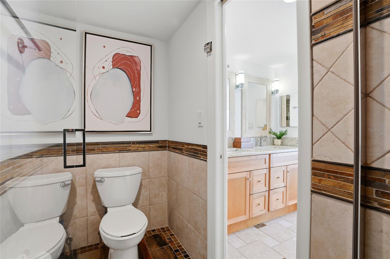 BREAKERS THE CONDO - Residential