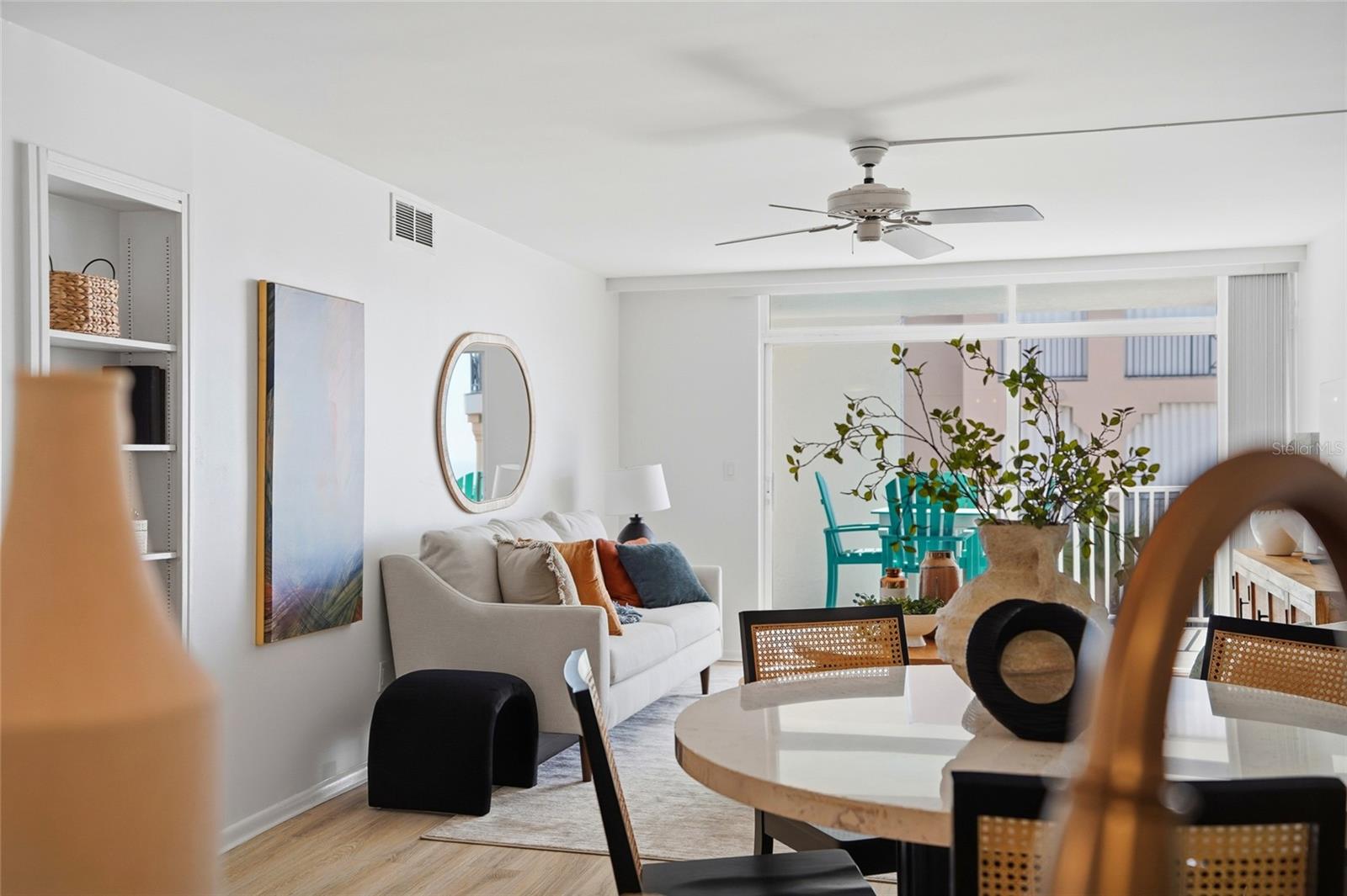 BREAKERS THE CONDO - Residential