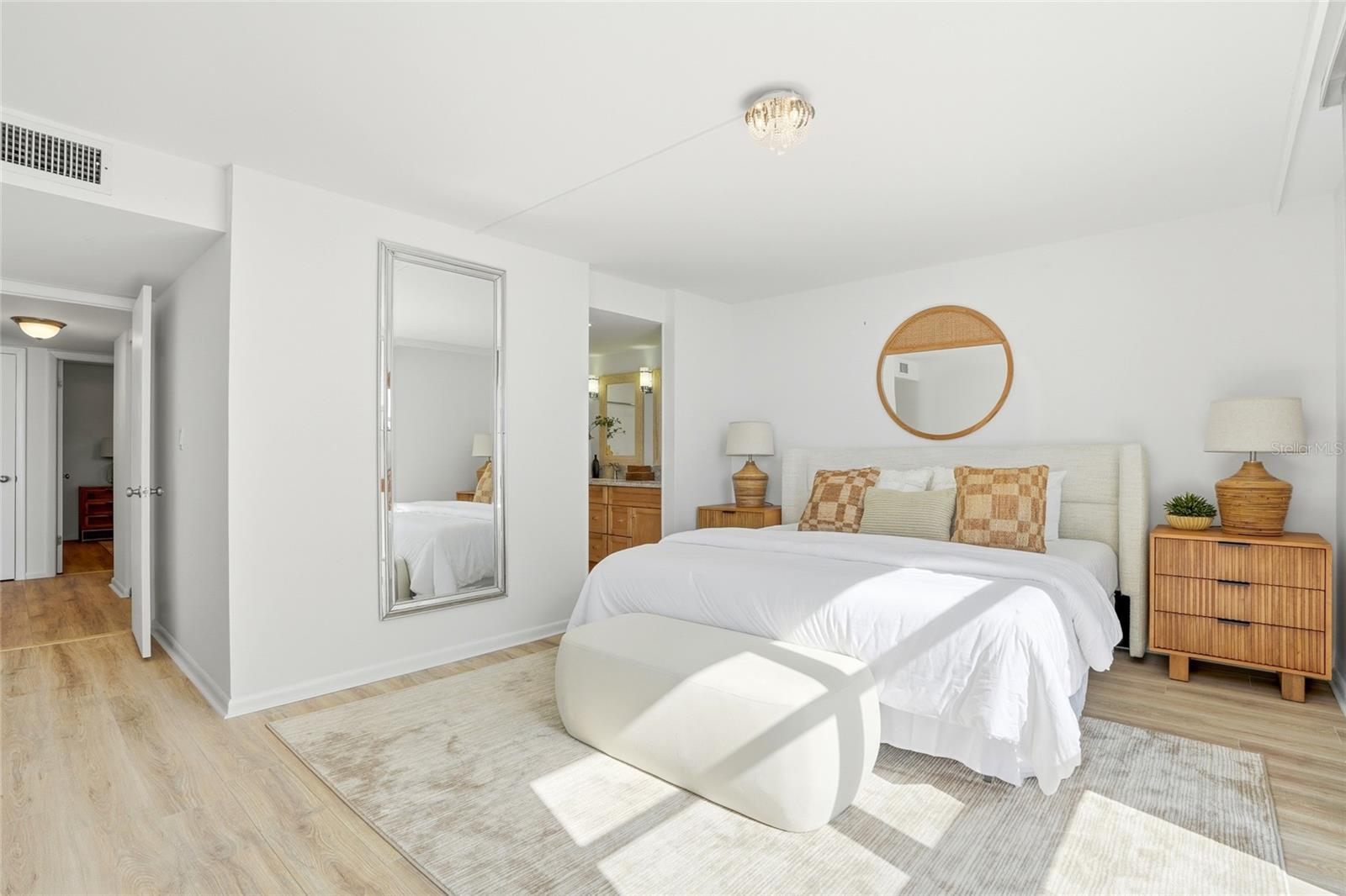 BREAKERS THE CONDO - Residential