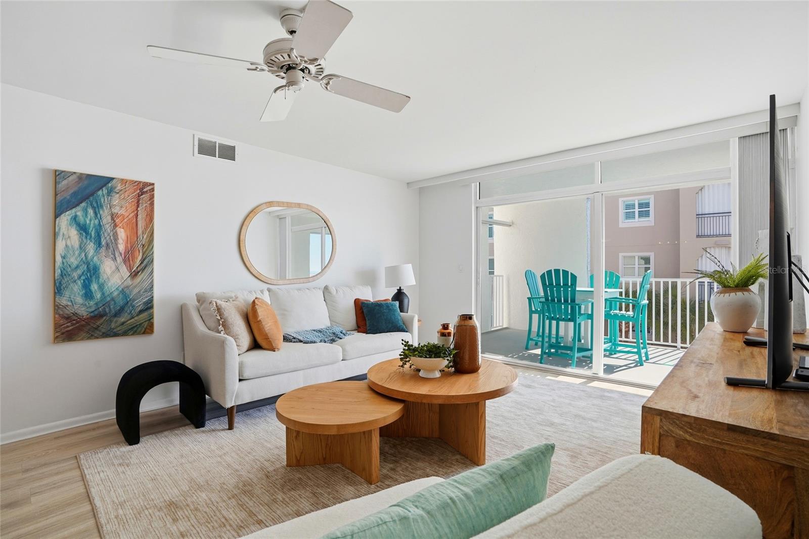 BREAKERS THE CONDO - Residential