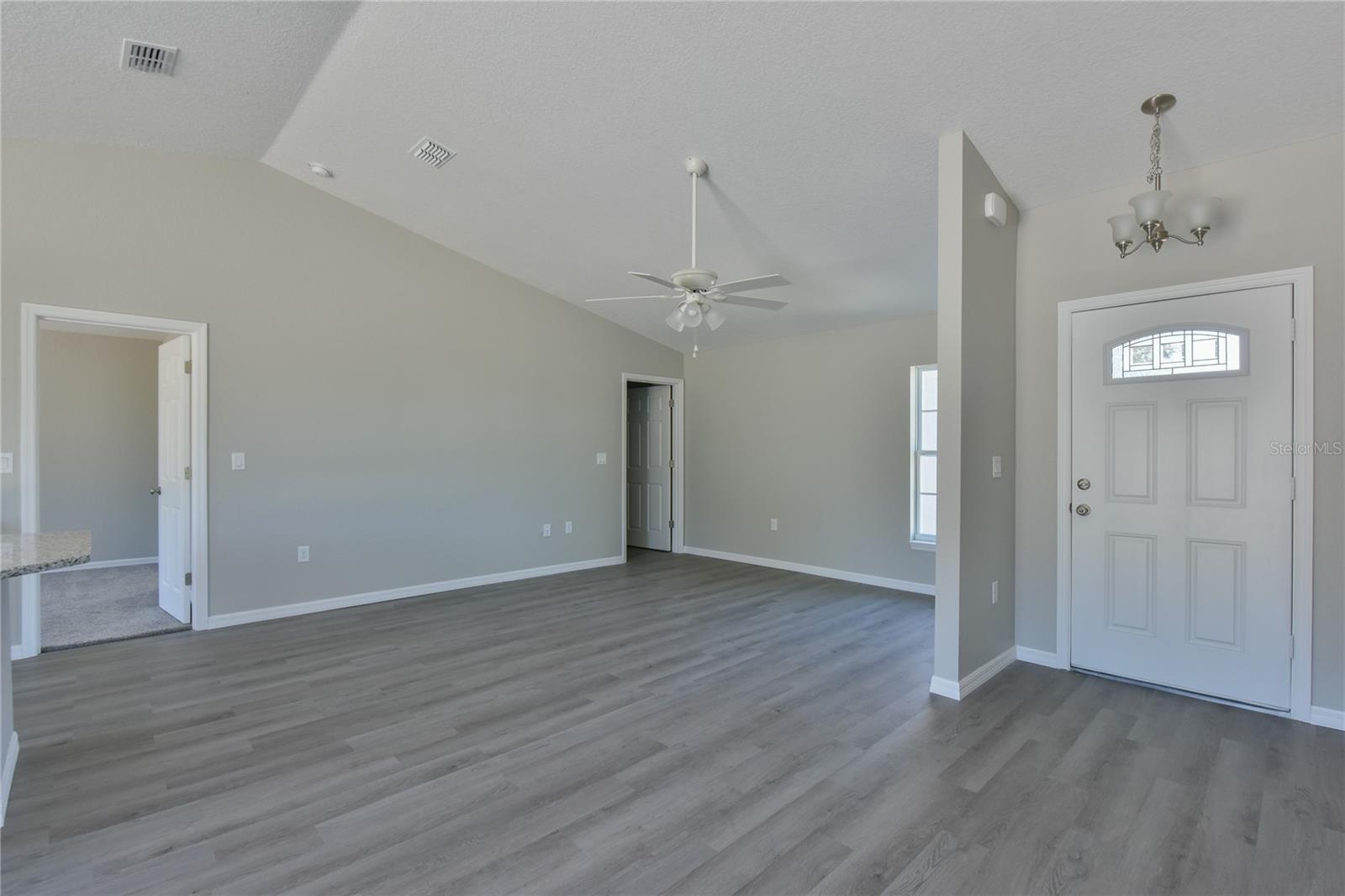 SILVER SPRINGS SHORES - Residential