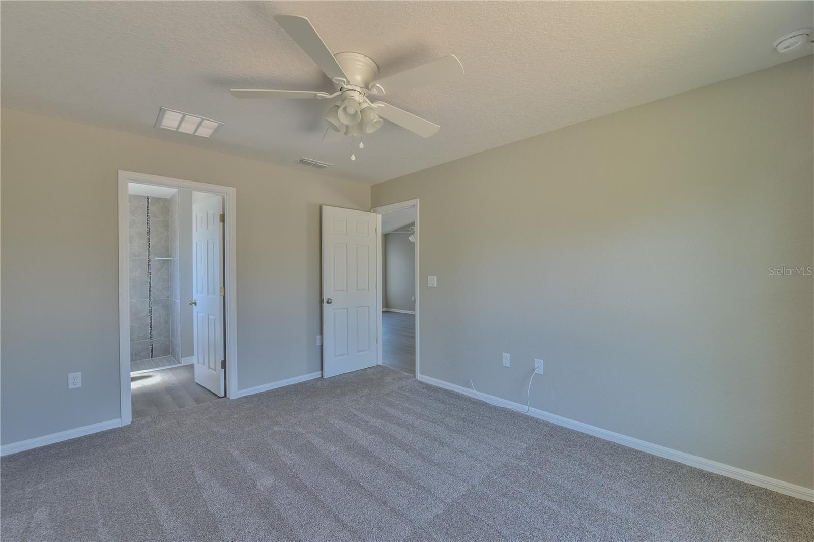 SILVER SPRINGS SHORES - Residential