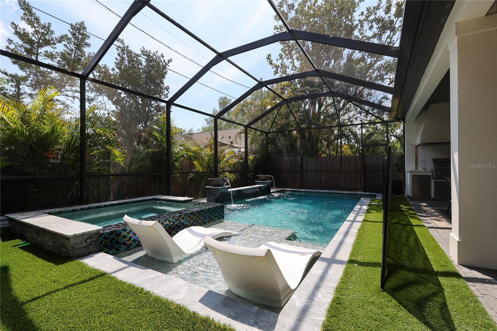 PARKLAND ESTATES REV - Residential Lease