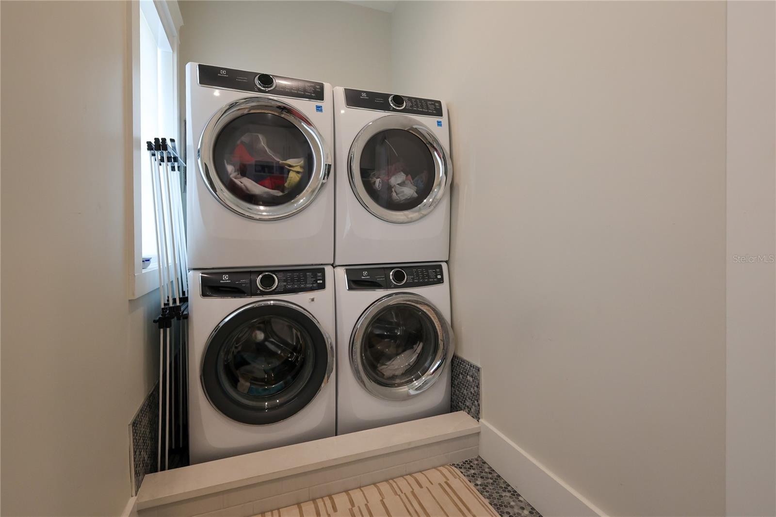 PARKLAND ESTATES REV - Residential Lease