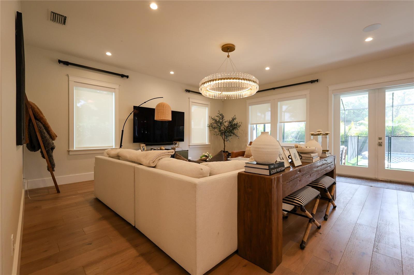 PARKLAND ESTATES REV - Residential Lease