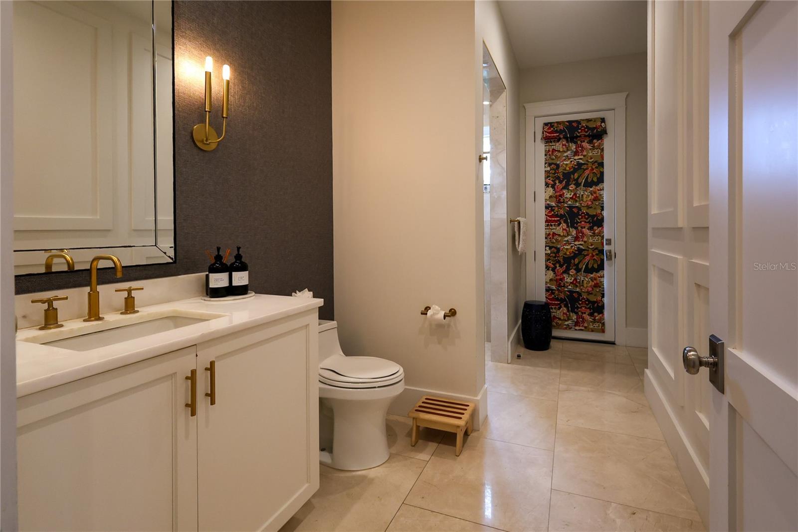 PARKLAND ESTATES REV - Residential Lease