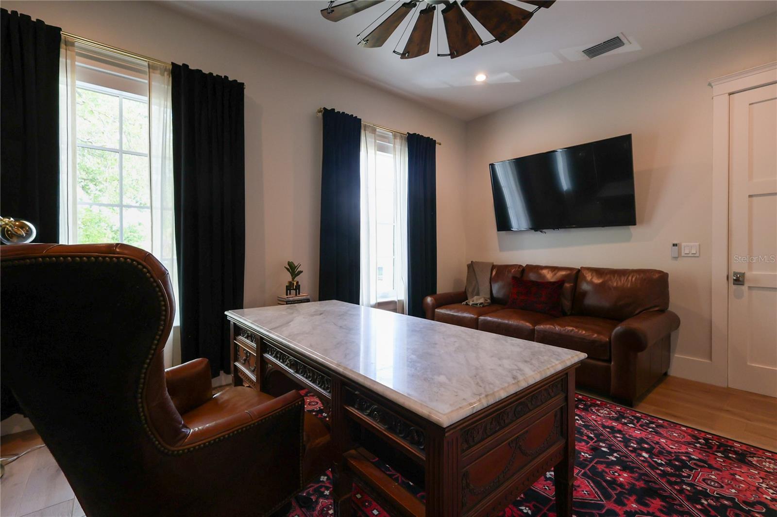 PARKLAND ESTATES REV - Residential Lease