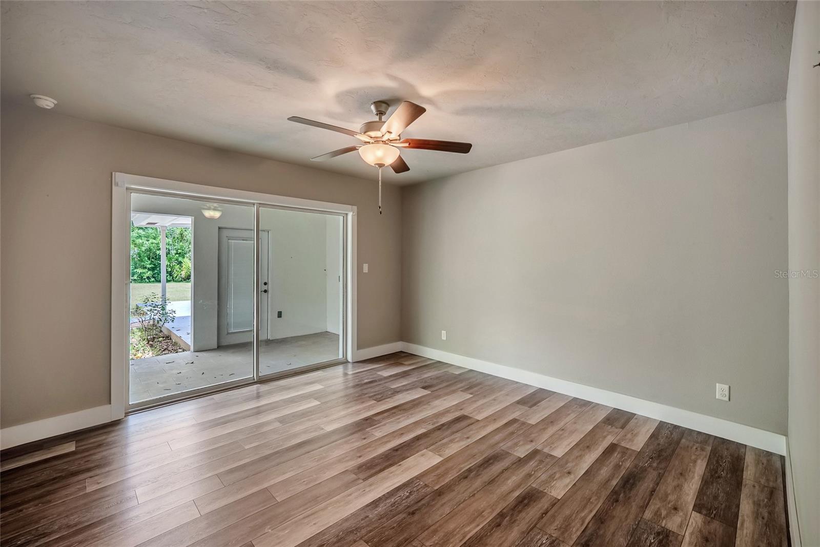 WOODFIELDS - Residential