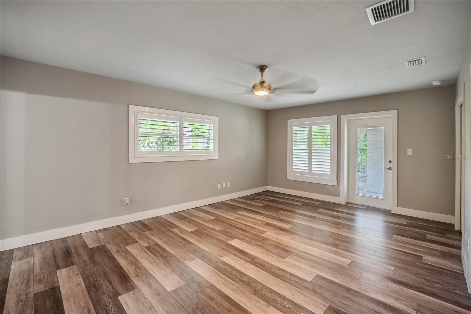 WOODFIELDS - Residential