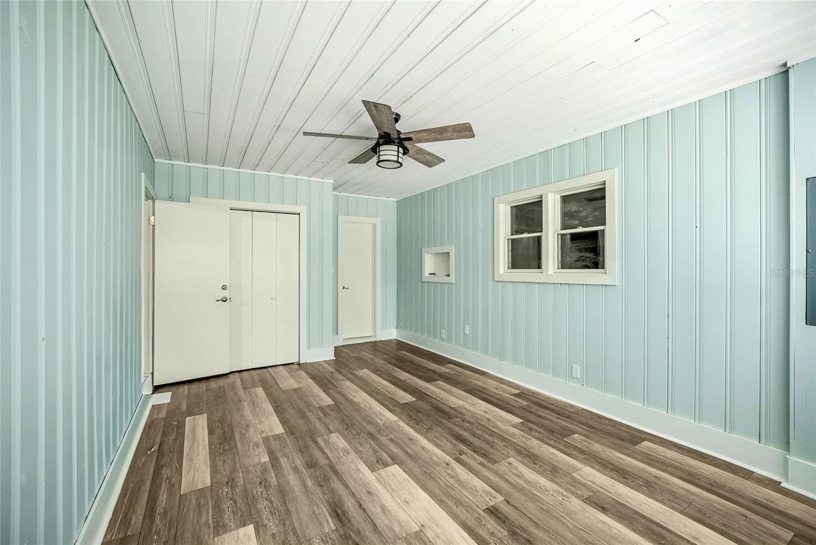 WOODFIELDS - Residential