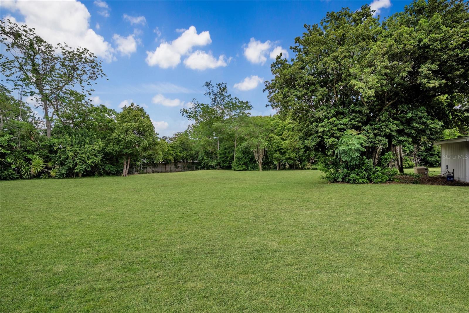 WOODFIELDS - Residential