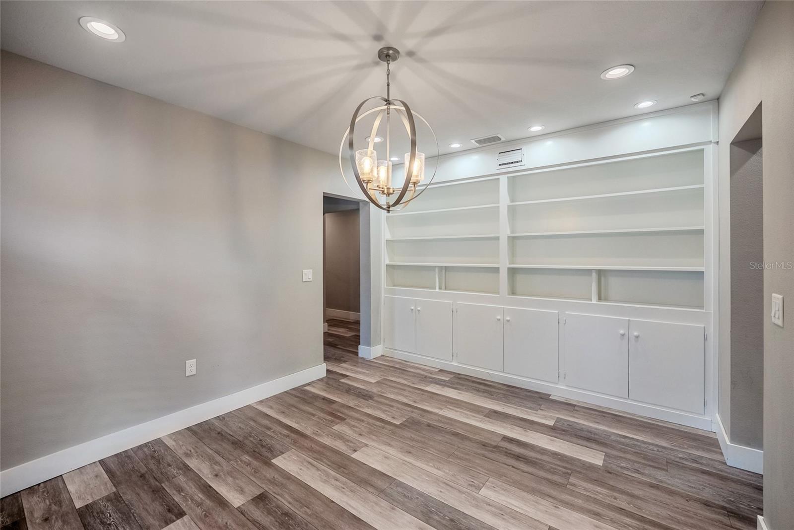 WOODFIELDS - Residential