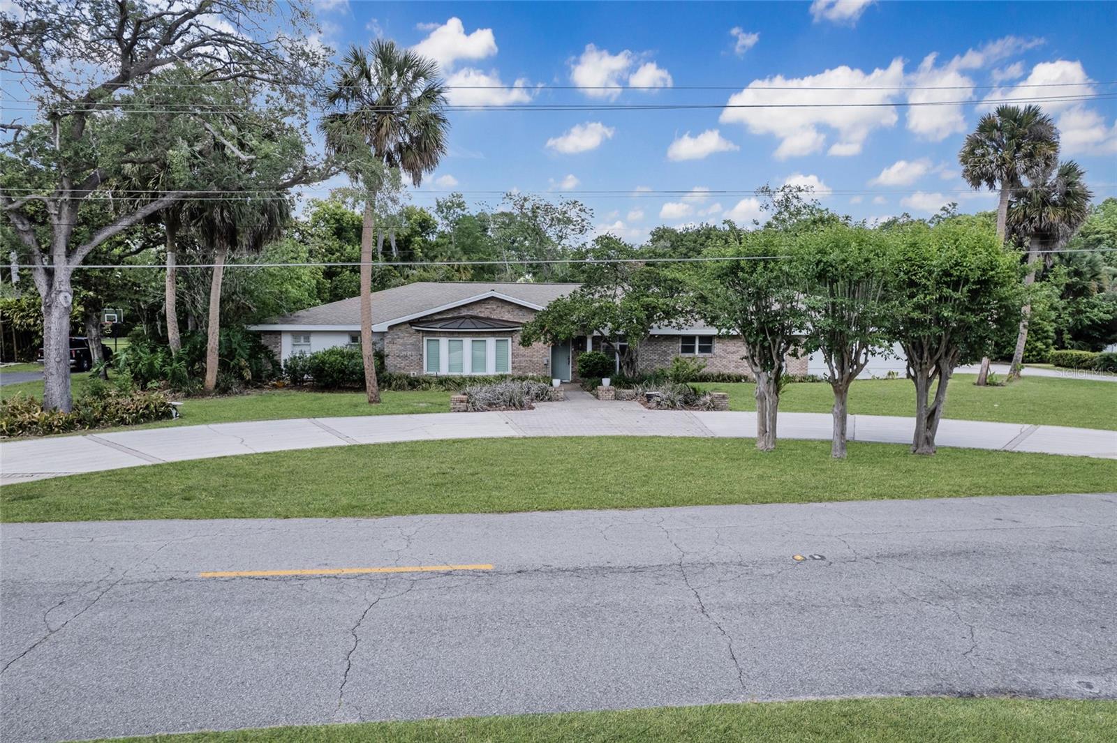 WOODFIELDS - Residential