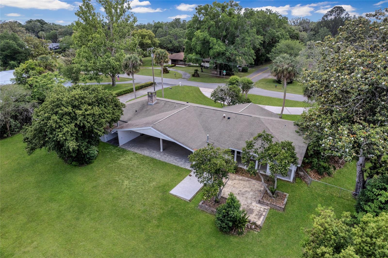 WOODFIELDS - Residential