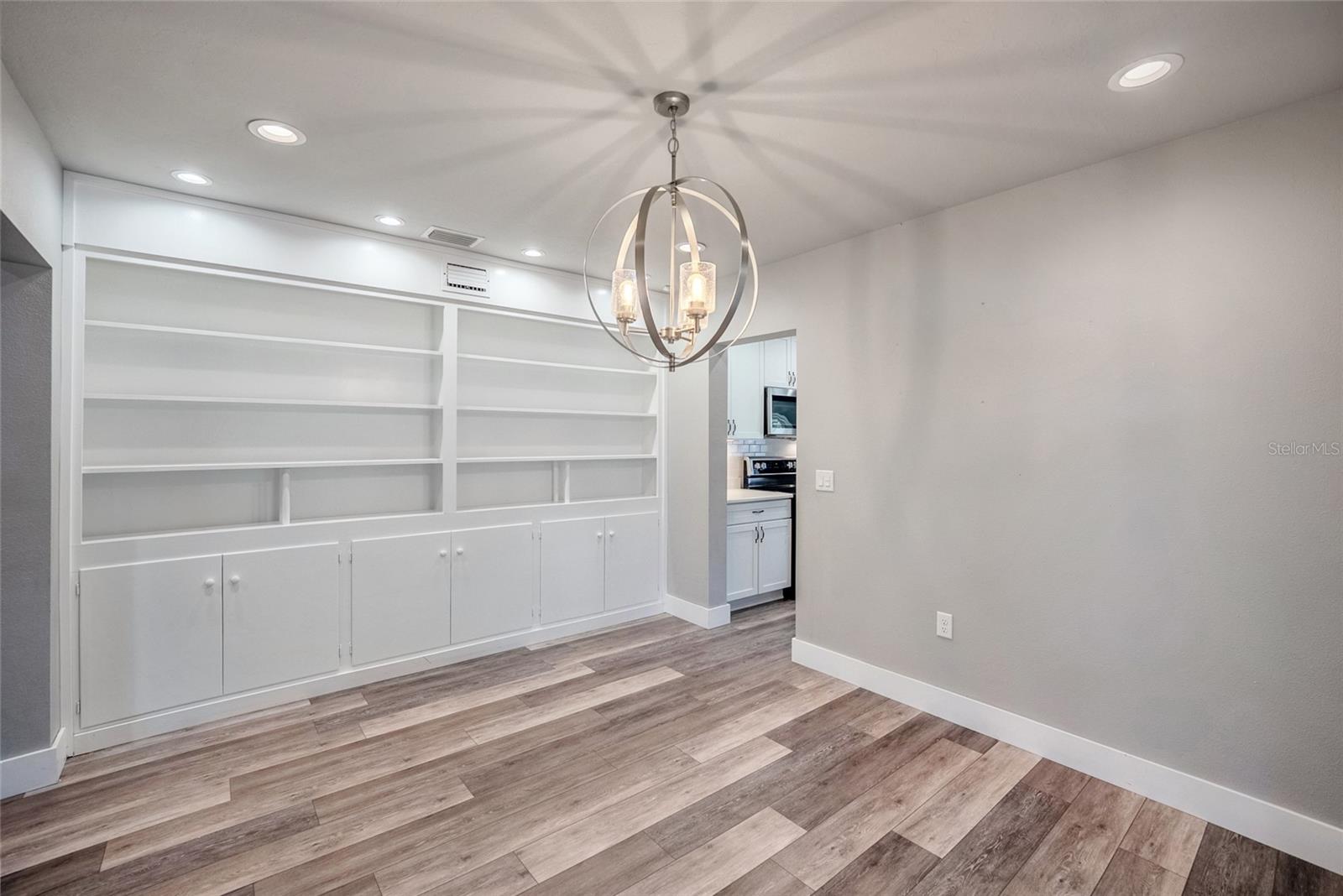 WOODFIELDS - Residential