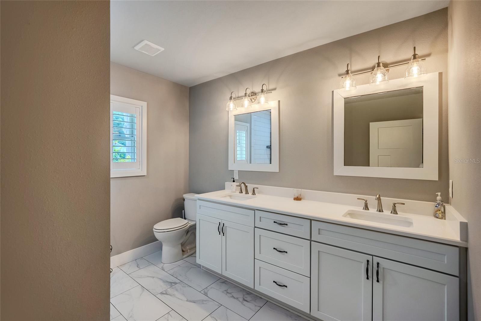 WOODFIELDS - Residential