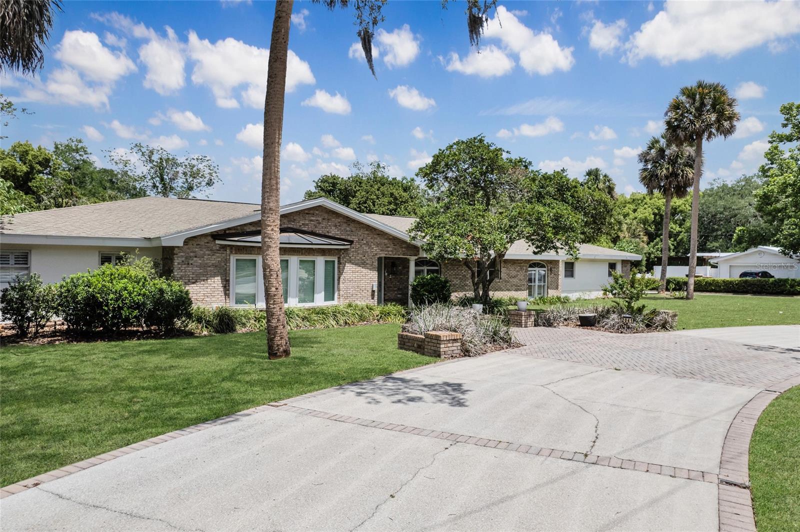 WOODFIELDS - Residential