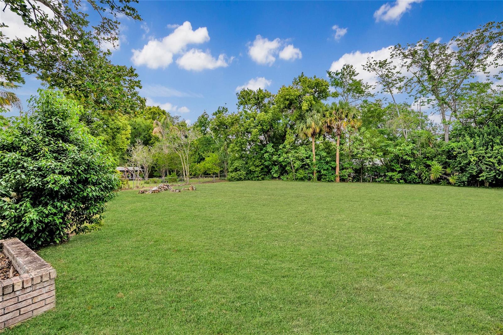 WOODFIELDS - Residential