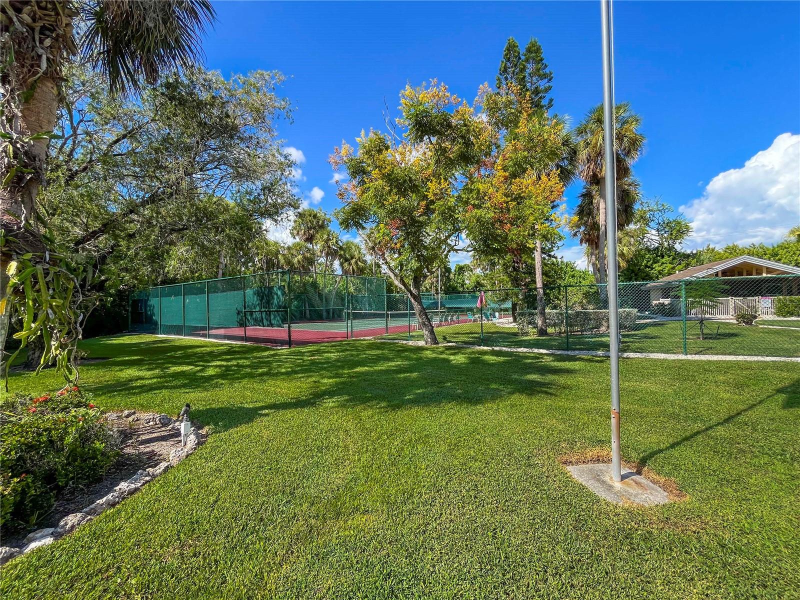 VILLAGE GARDENS - Residential Lease