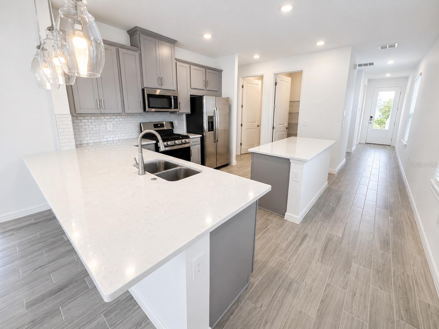 994 TEAL CREEK DRIVE