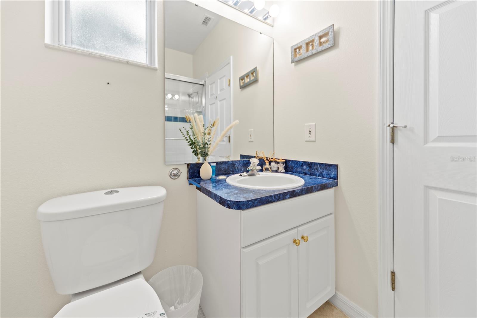 SUNSET LAKES PH 01 - Residential