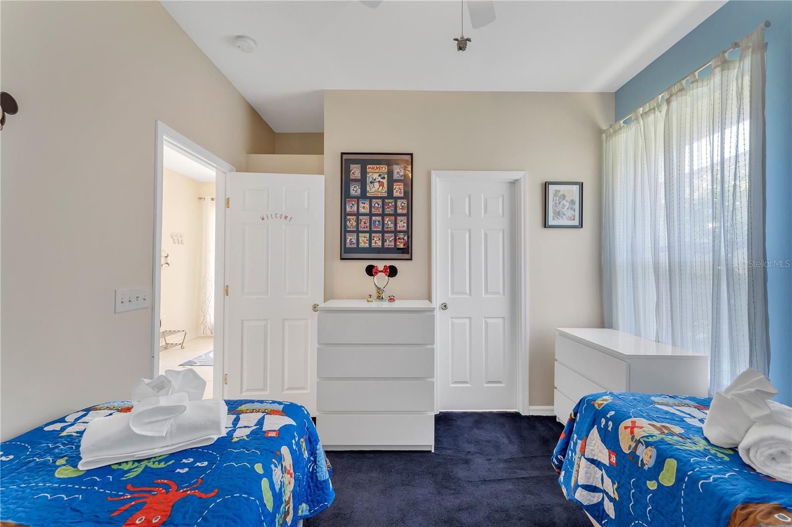 SUNSET LAKES PH 01 - Residential