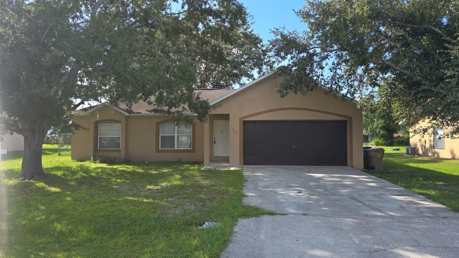 Great starter home or investment property in the heart of Poinciana. This 3 bedroom 2 bath split plan home is exactly what you've been looking for. The home offers a formal living room, a dinning room/kitchen combo and family room ideal for all those family get togethers. In addition enjoy the Florida lifestyle at the spacious fenced in back yard. Minutes from Poinciana Medical Center and the Towne Center for all your shopping needs. Schedule a showing appointment today.
