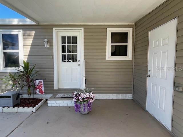 LADY LAKE ORANGE BLOSSOM GARDENS UNIT 08 - Residential Lease