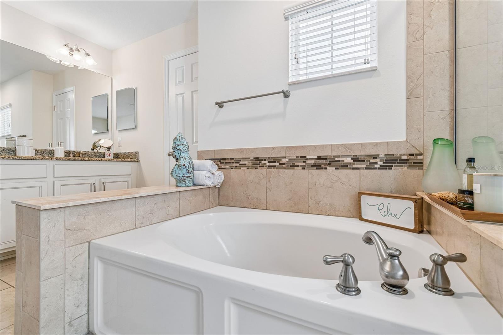 FISHHAWK RANCH TR 8 PT - Residential