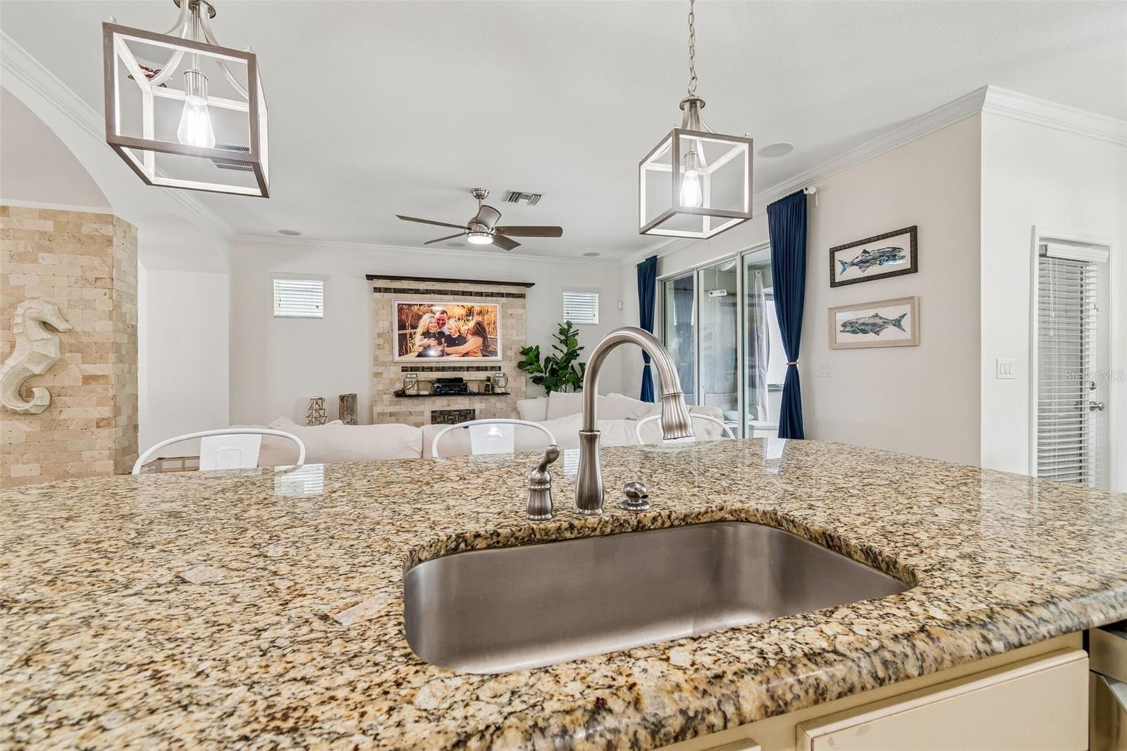 FISHHAWK RANCH TR 8 PT - Residential