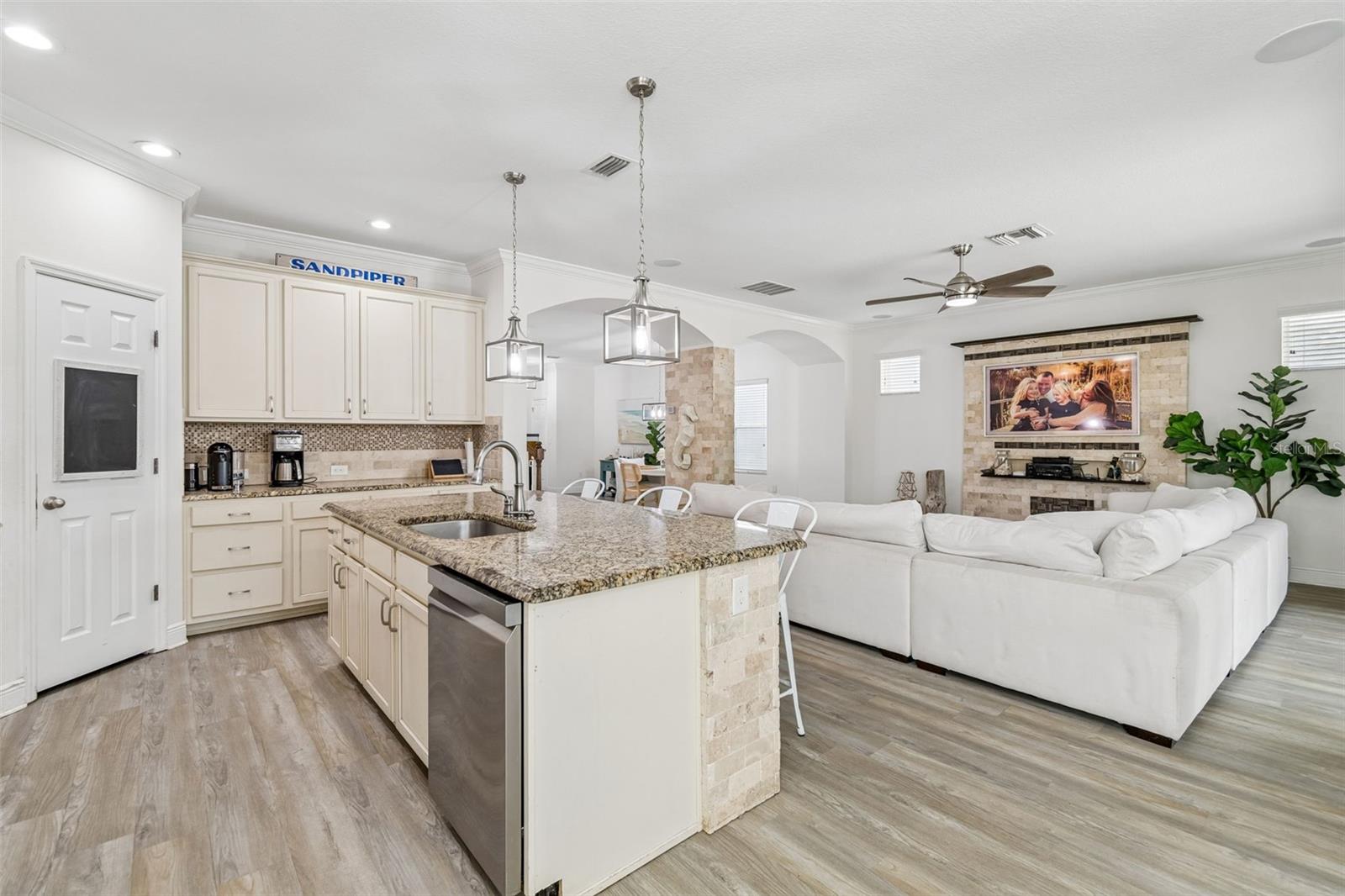 FISHHAWK RANCH TR 8 PT - Residential