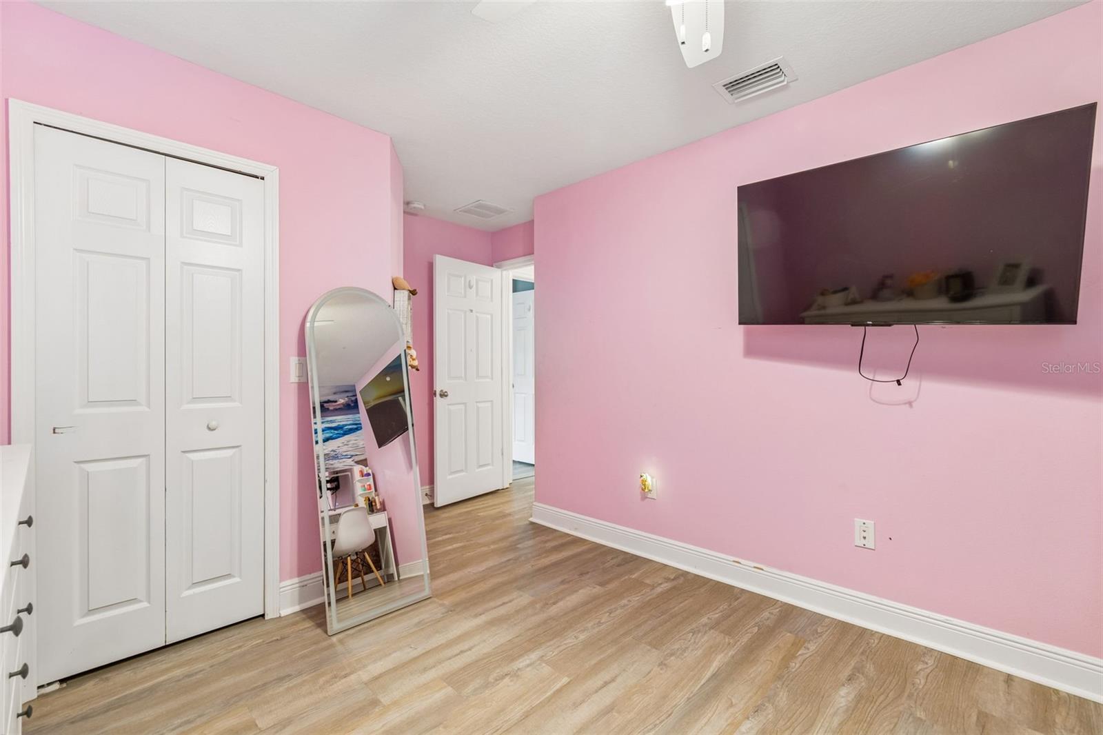 FISHHAWK RANCH TR 8 PT - Residential