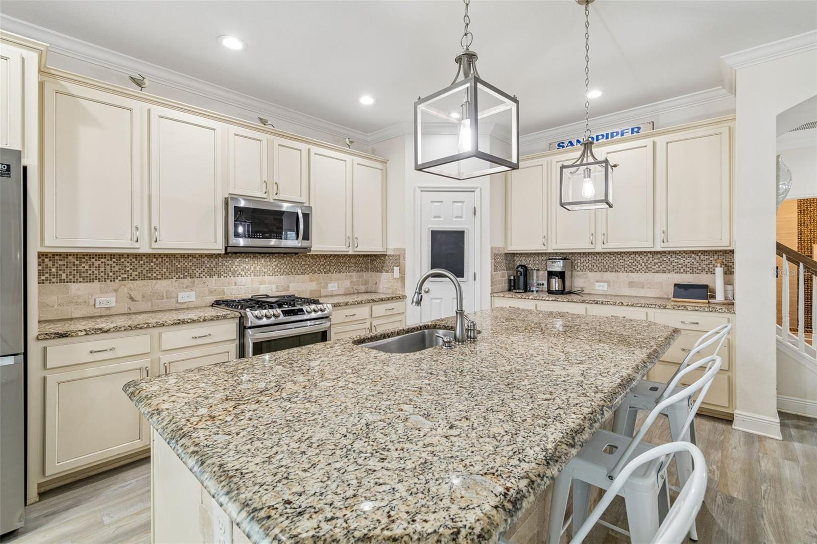 FISHHAWK RANCH TR 8 PT - Residential