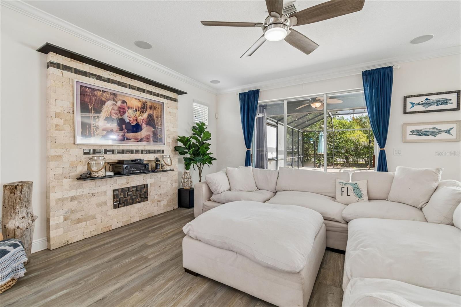 FISHHAWK RANCH TR 8 PT - Residential