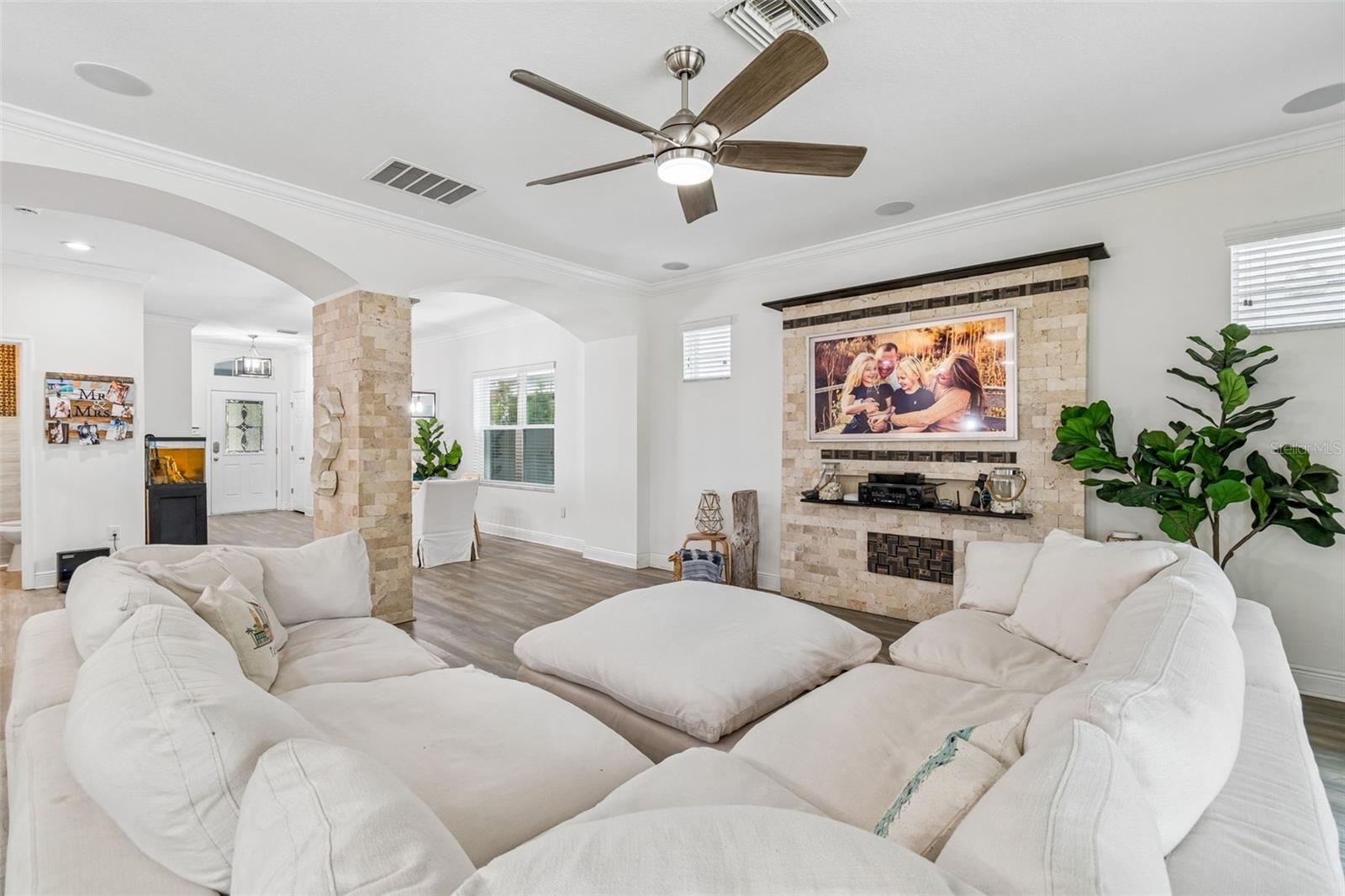 FISHHAWK RANCH TR 8 PT - Residential