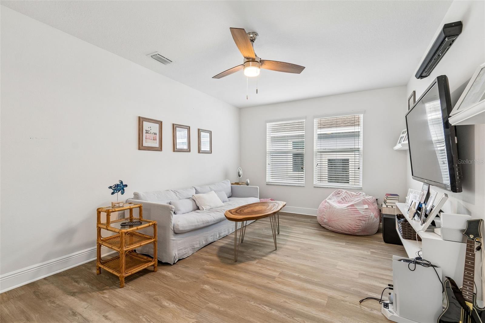 FISHHAWK RANCH TR 8 PT - Residential